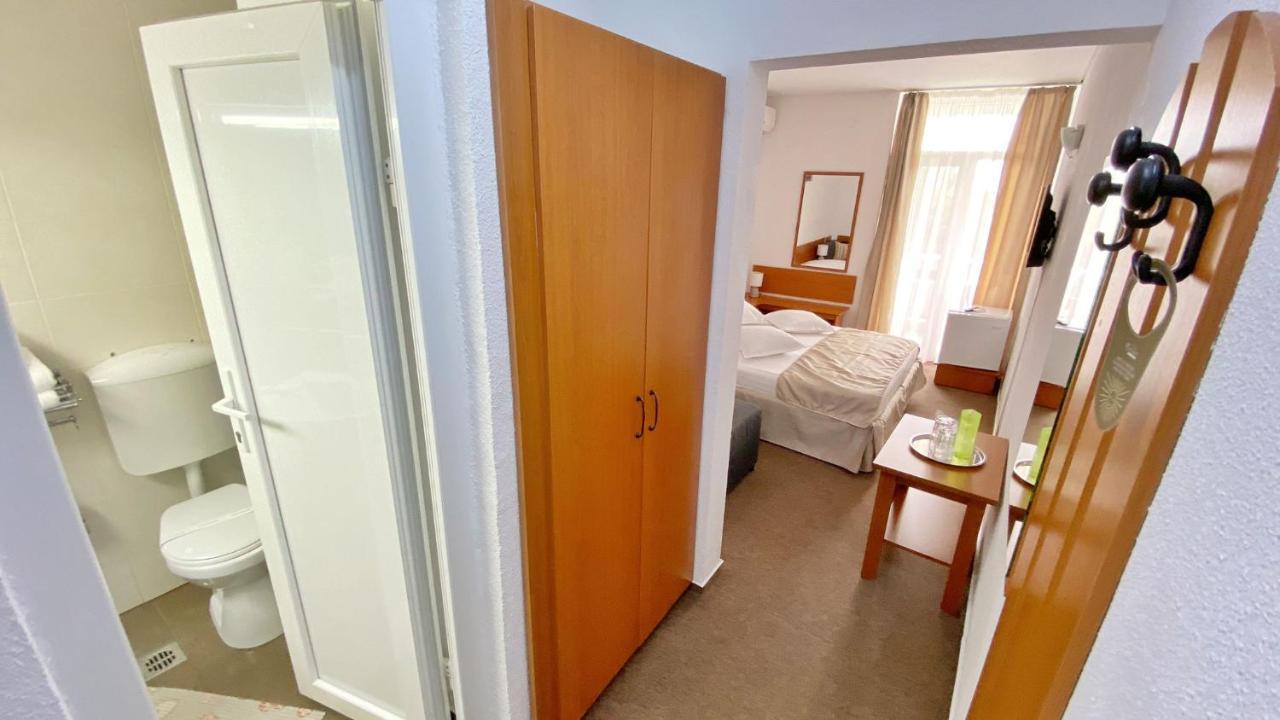 Hotel Decebal Neptun Exterior photo